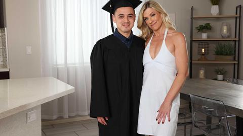 Fun charlie & Other milfs - juan el caballo loco, blonde, friend's mom, son's friend, natural tits, milf, mature, older woman, younger guy, young boy, kitchen, creampie